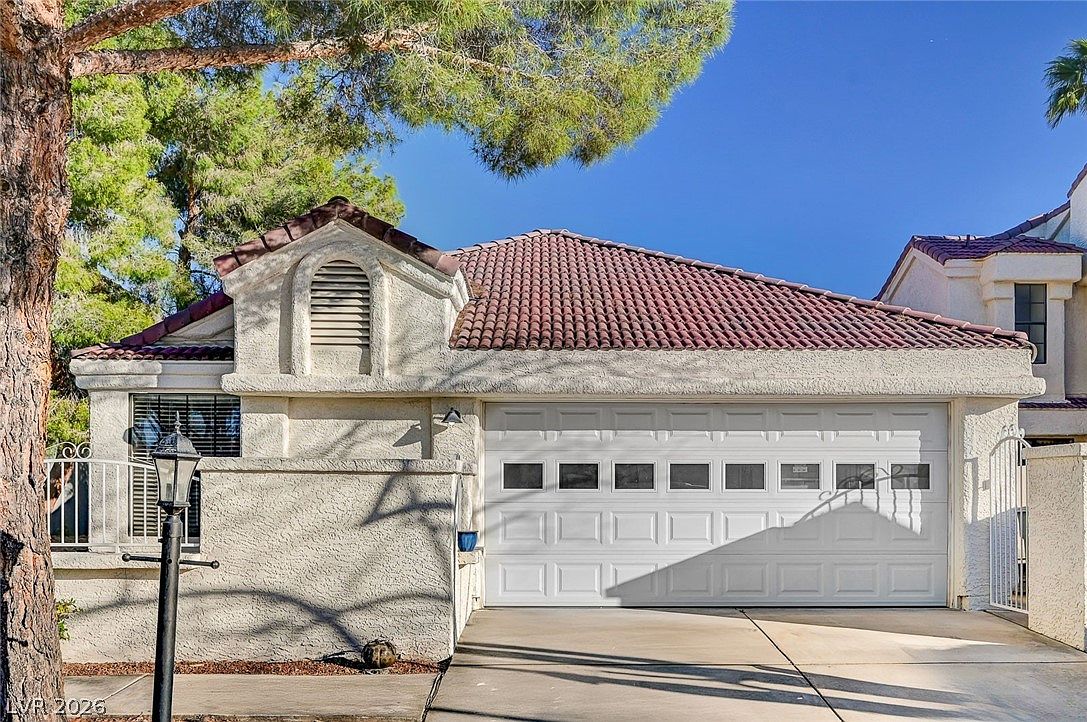 5256 Crooked Valley Dr