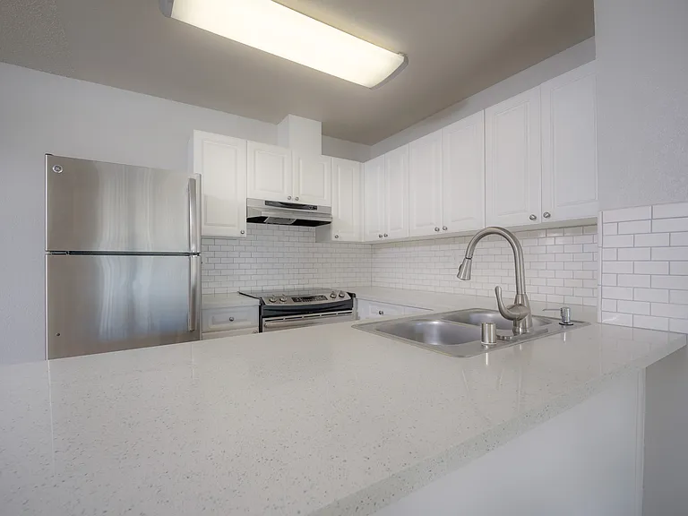 Breakwater3 Bed, Kitchen Breakwater3 Bed, Kitchen