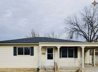 1018 Pinon Ln, Carlsbad, NM 88220