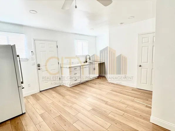 2709 17th St #2, Bakersfield, CA 93301