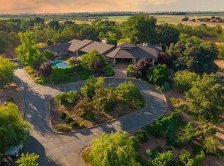 12211 Pear Ln, Wilton, CA 95693