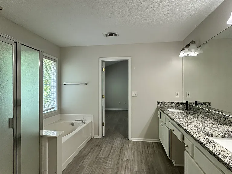 3535 Ridgefair Dr — Photo 8