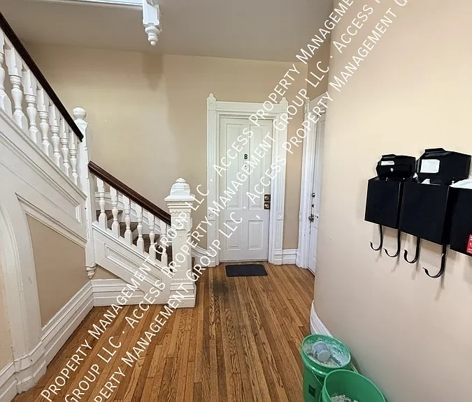 236 Prospect Ave NE #B — Photo 14