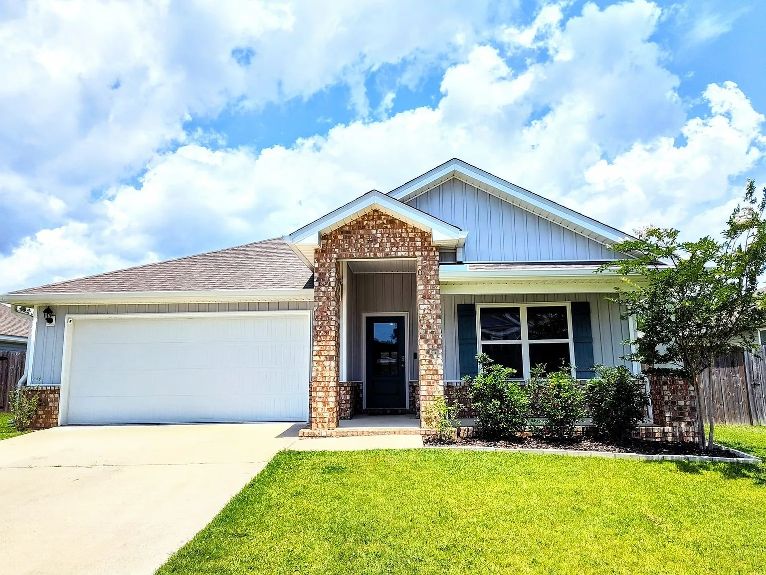 Eastland Cir, Biloxi — Photo 2