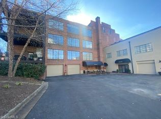 165 Virginia St, Mount Airy, NC 27030