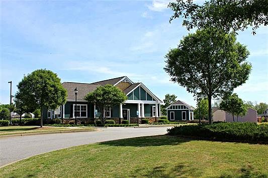 4th image of 2033 Pomerol Dr
