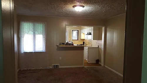 214 Wright St Photo 1