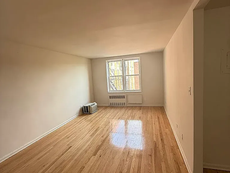 1600 Caton Ave #6C — Photo 3