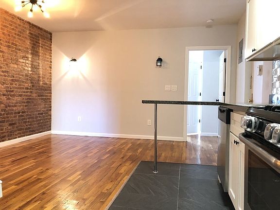 3rd image of 1180 Putnam Ave #1
