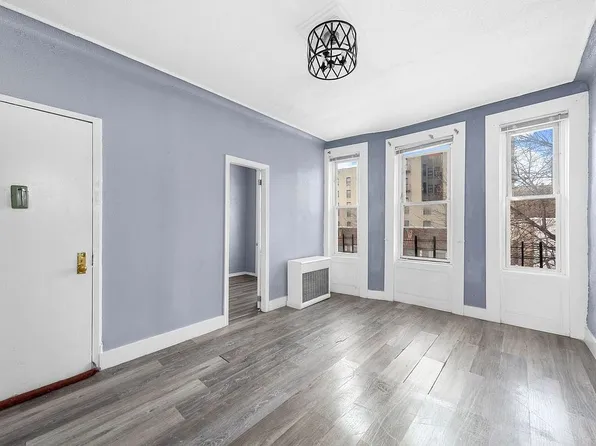 1070 Grant Ave, Bronx, NY 10456