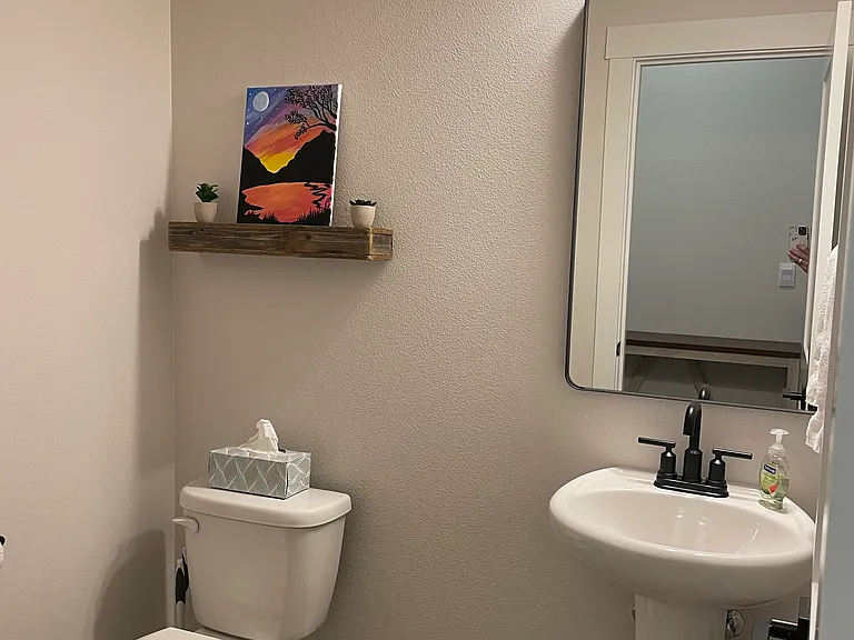 1/2 bath