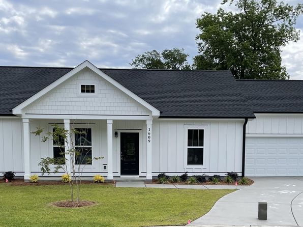 1609 Fawn Ct SW