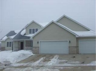 1525 Montery Ln SW, Rochester, MN 55902