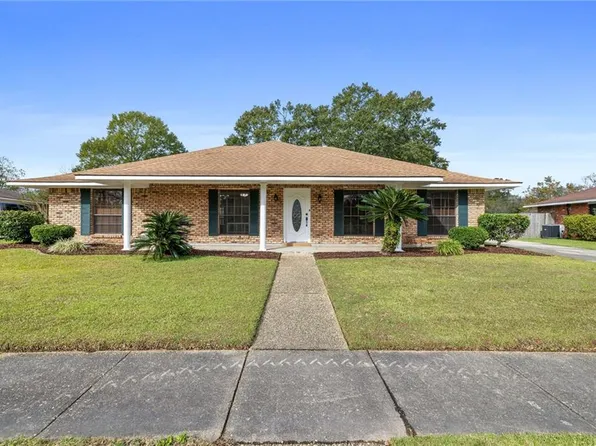 13645 Ridgeview Dr, Baton Rouge, LA 70817