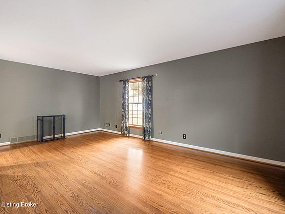 4th image of 3713 Whitehall Ct