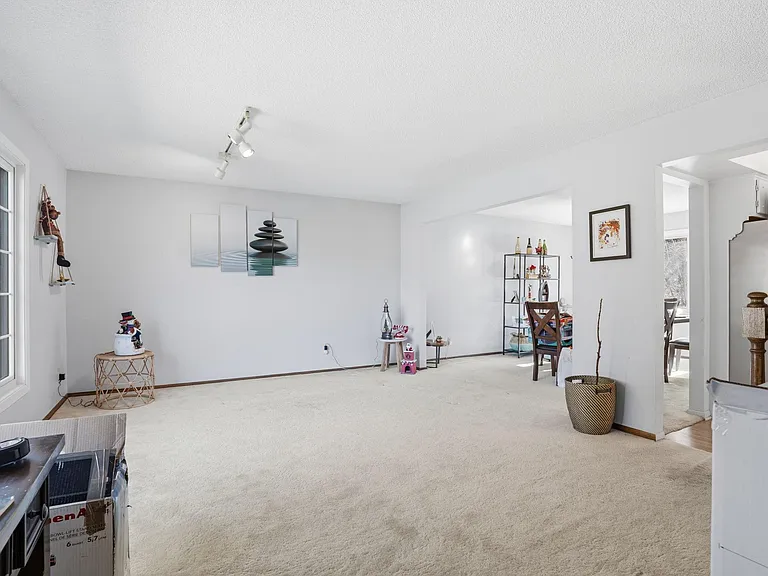 10427 Brown Farm Cir — Photo 13