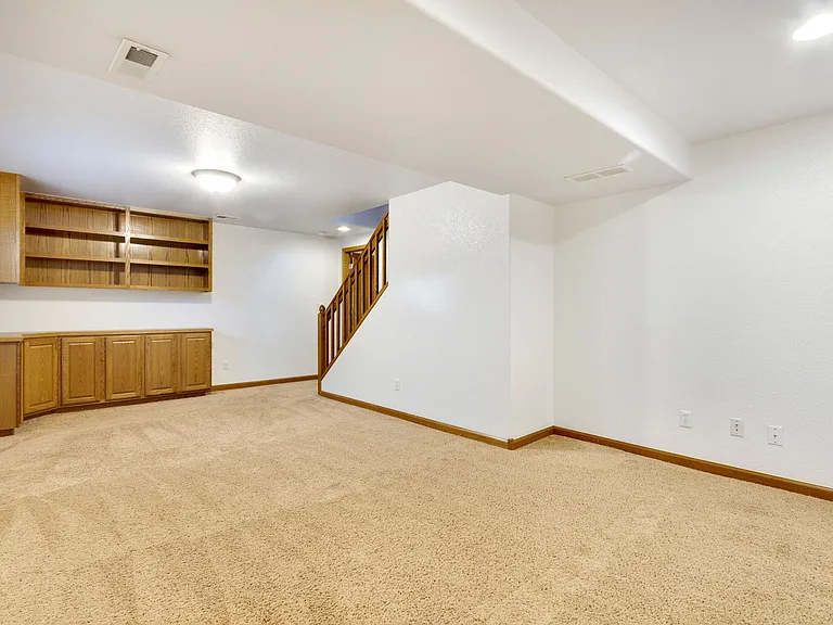 1025 Centennial Dr — Photo 24