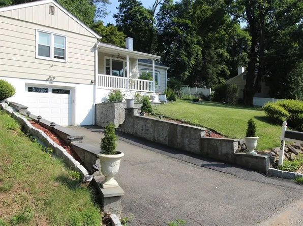 650 Warren Avenue, Thornwood, NY 10594