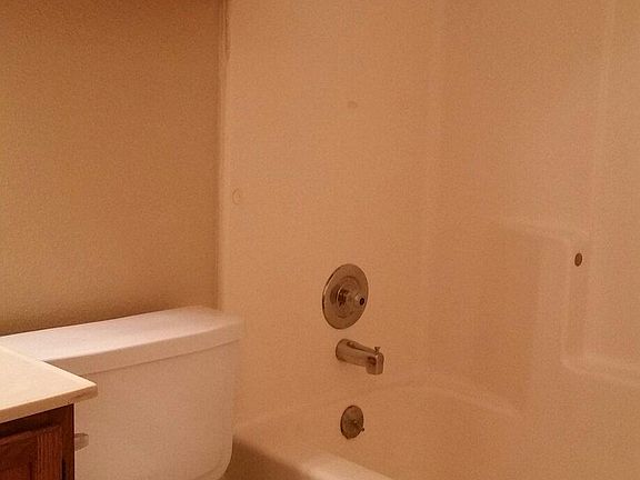 5th image of 1148 Royal Crest Dr