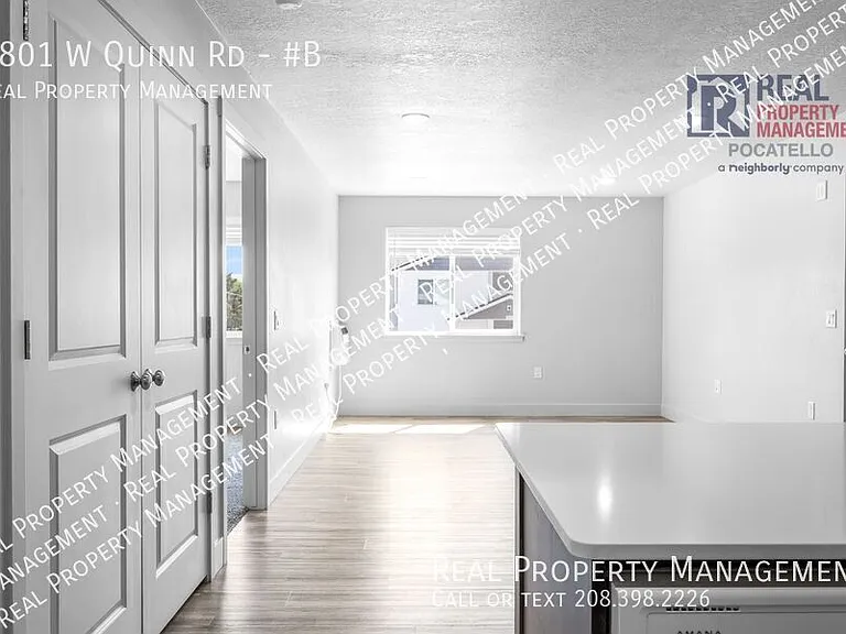 1801 W Quinn Rd #B — Photo 8