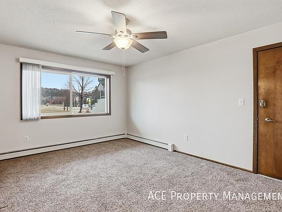 3rd image of 733 Dakota Dr #102