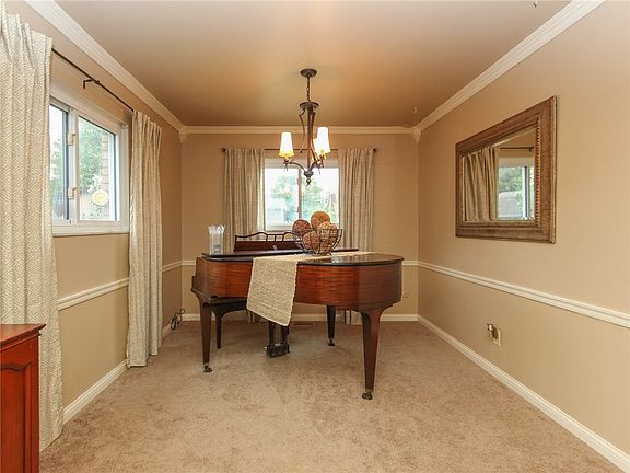 3rd image of 2613 N Constellation Dr