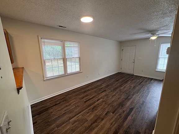 3rd image of 2918 Faversham Pl