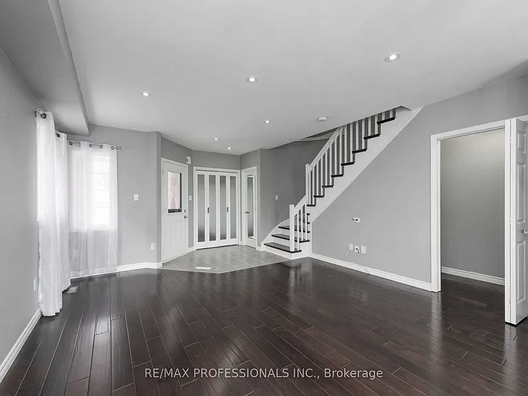 1362 Brookstar Dr — Photo 7