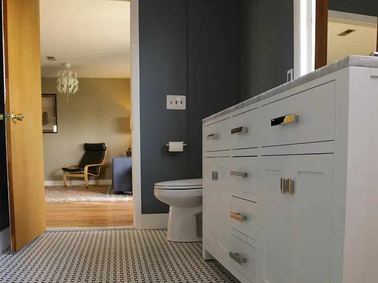 2115 Ashwood Ave #B — Photo 8