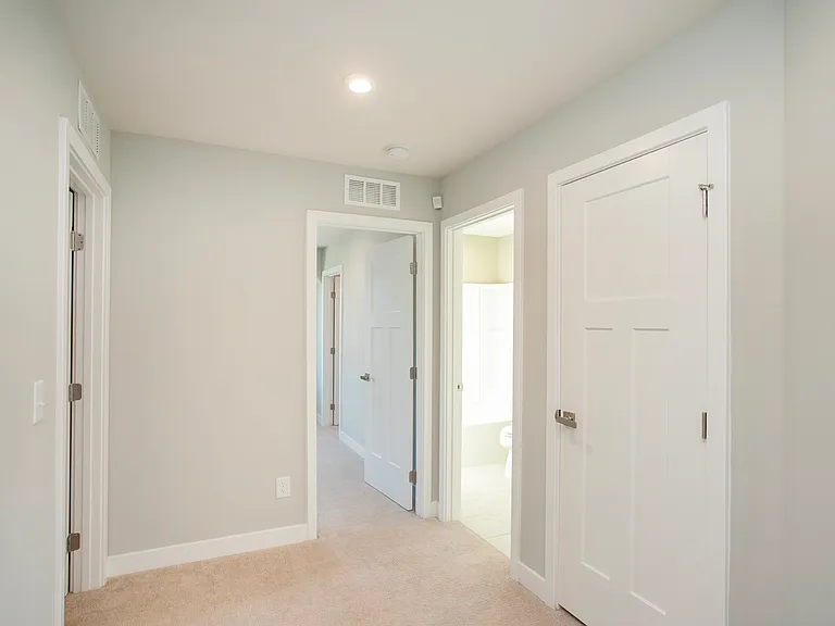 103 Great Falls Ct — Photo 23