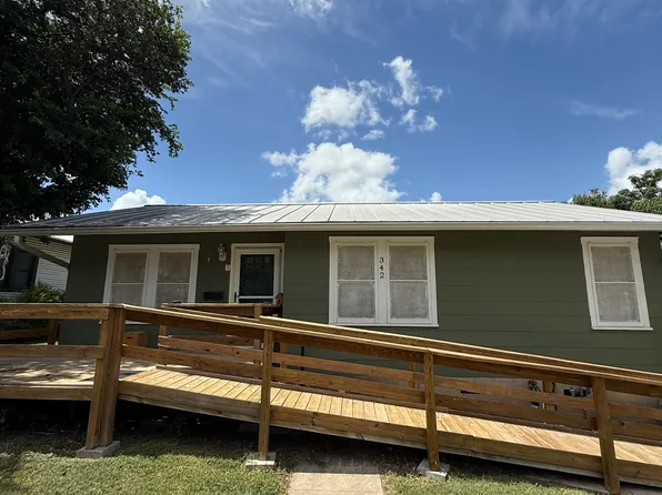342 S Market St, New Braunfels, TX 78130