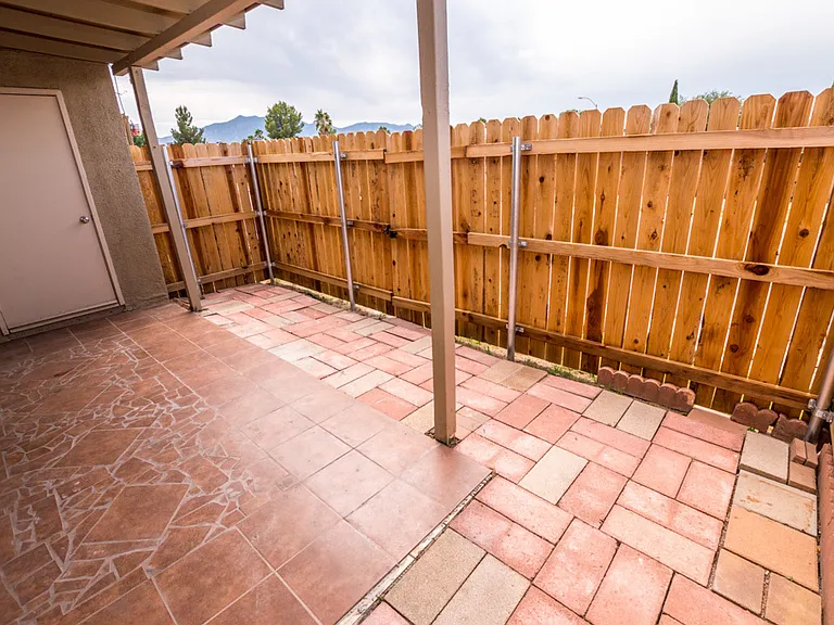 4409 Plaza Vis #B — Photo 22