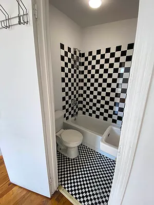 Rented by Best Apartments North Inc | media 58