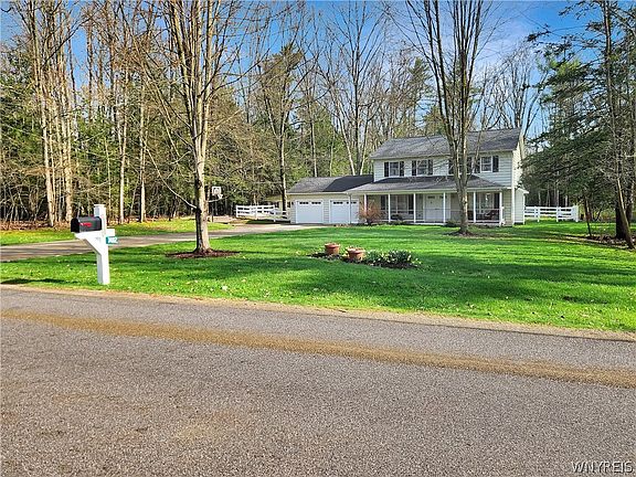 2nd image of 7482 Centerville Rd