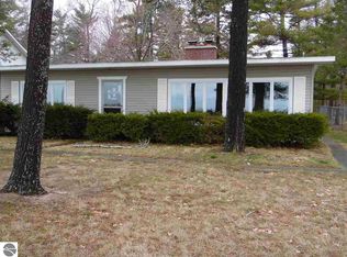834 Ottawas Ln, East Tawas, MI 48730