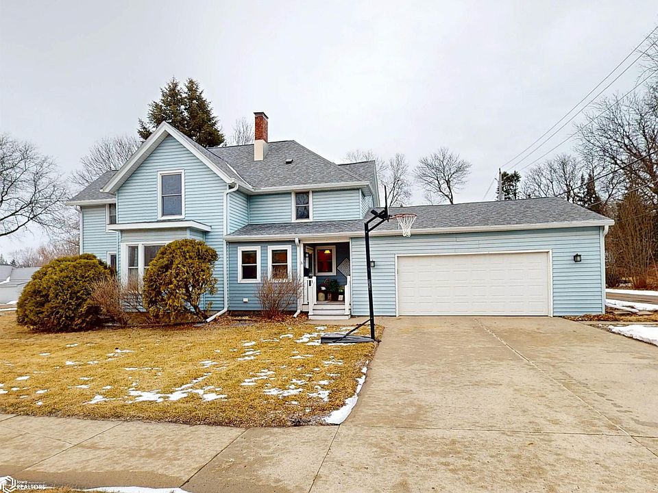 1st image of 611 Main St