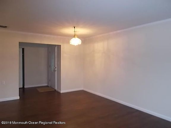 3rd image of 3 Heywood Ct