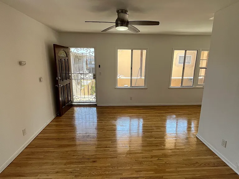 1447 S Wooster St #6 — Photo 1