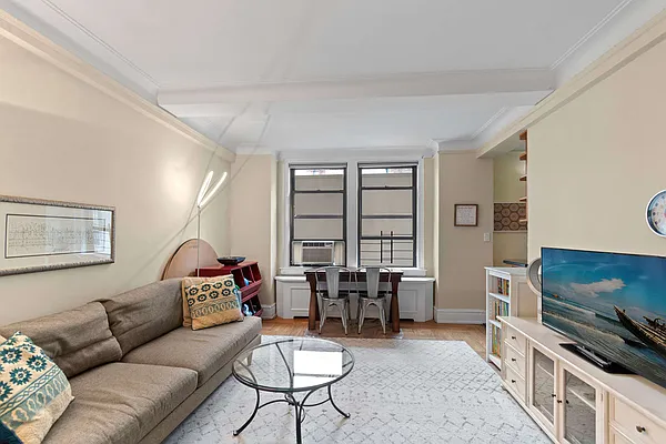 Sold by Owner | media 10