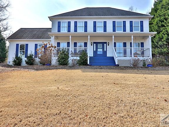 3rd image of 2416 Meredith Dr