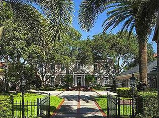 1858 Brightwaters Blvd NE, Saint Petersburg, FL 33704