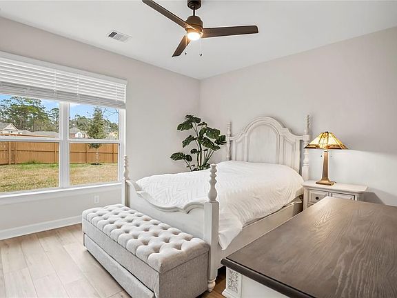 5th image of 824 Dawn Redwood Ct
