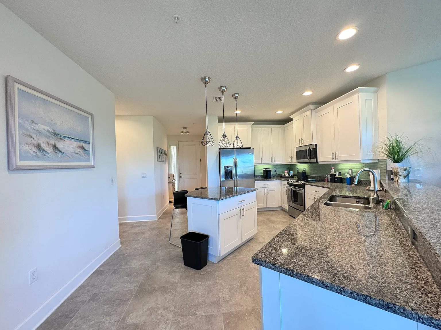 2 bed, 1650 sqft, $3,000 — Photo 3