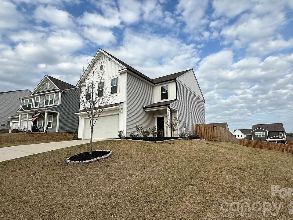 1st image of 104 Mooring Dr