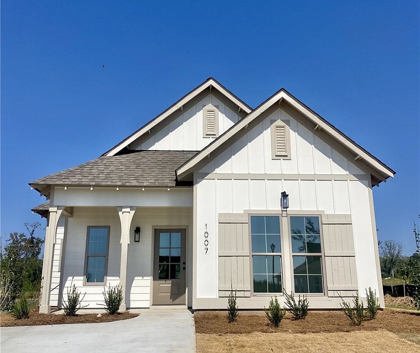1st image of 1007 Crossing Ct E