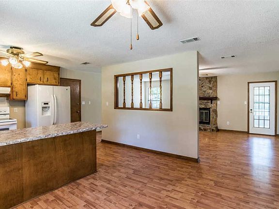 4th image of 5849 Hermitage Cir