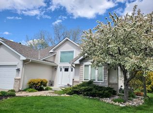 1-622 Chaucer Ln, Watertown, MN 55388