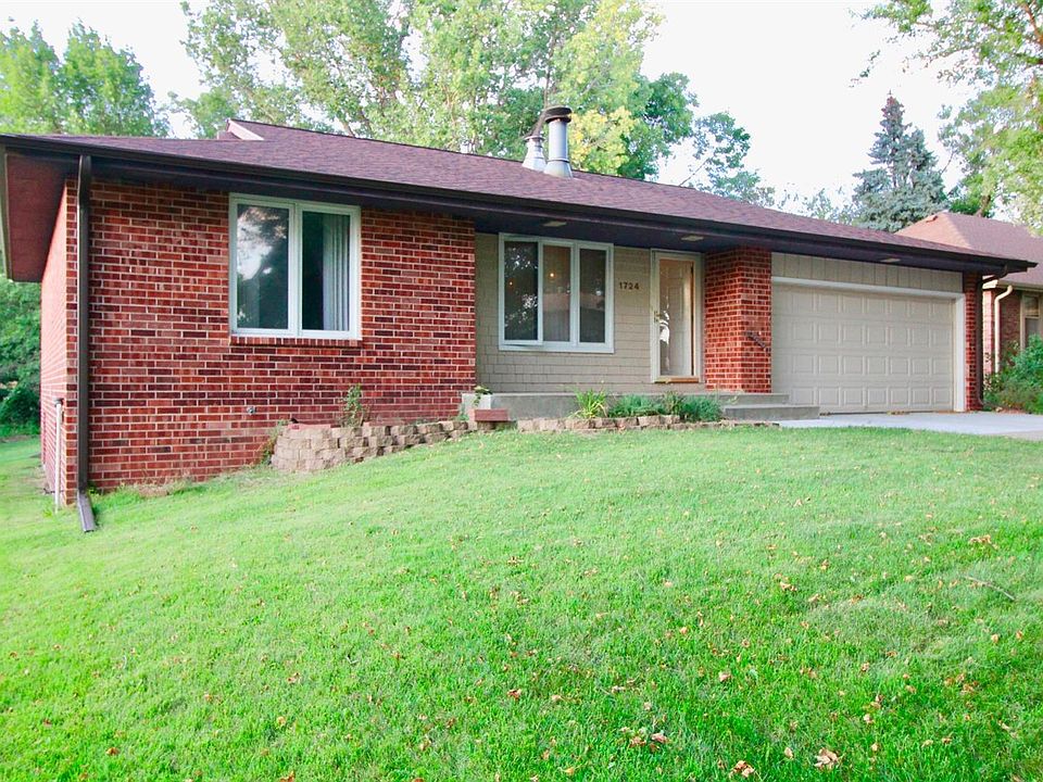 1st image of 1724 Janssen Dr