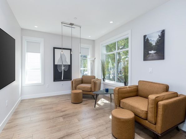 4 bedroom rental in Vancouver — photo 4