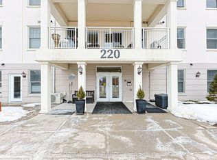 220 Main St N #211, Uxbridge, ON L9P0B6